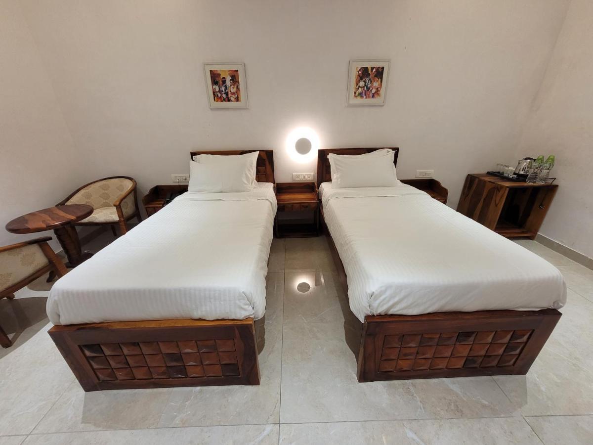 Aura Gold Resort 烏代浦 外观 照片