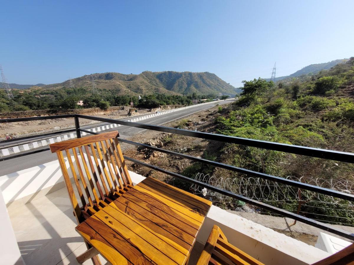 Aura Gold Resort 烏代浦 外观 照片